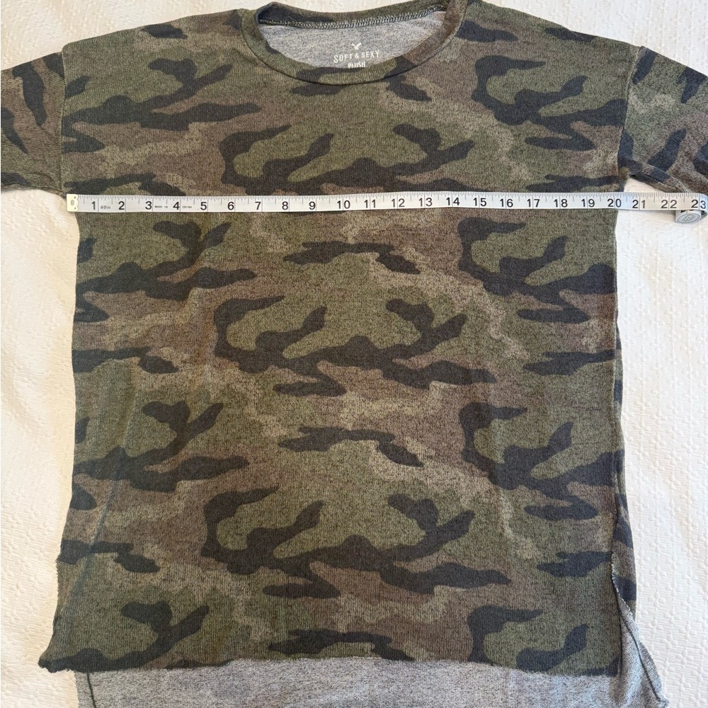 Camouflage Long Sleeve Sweater - Picture 7 of 8